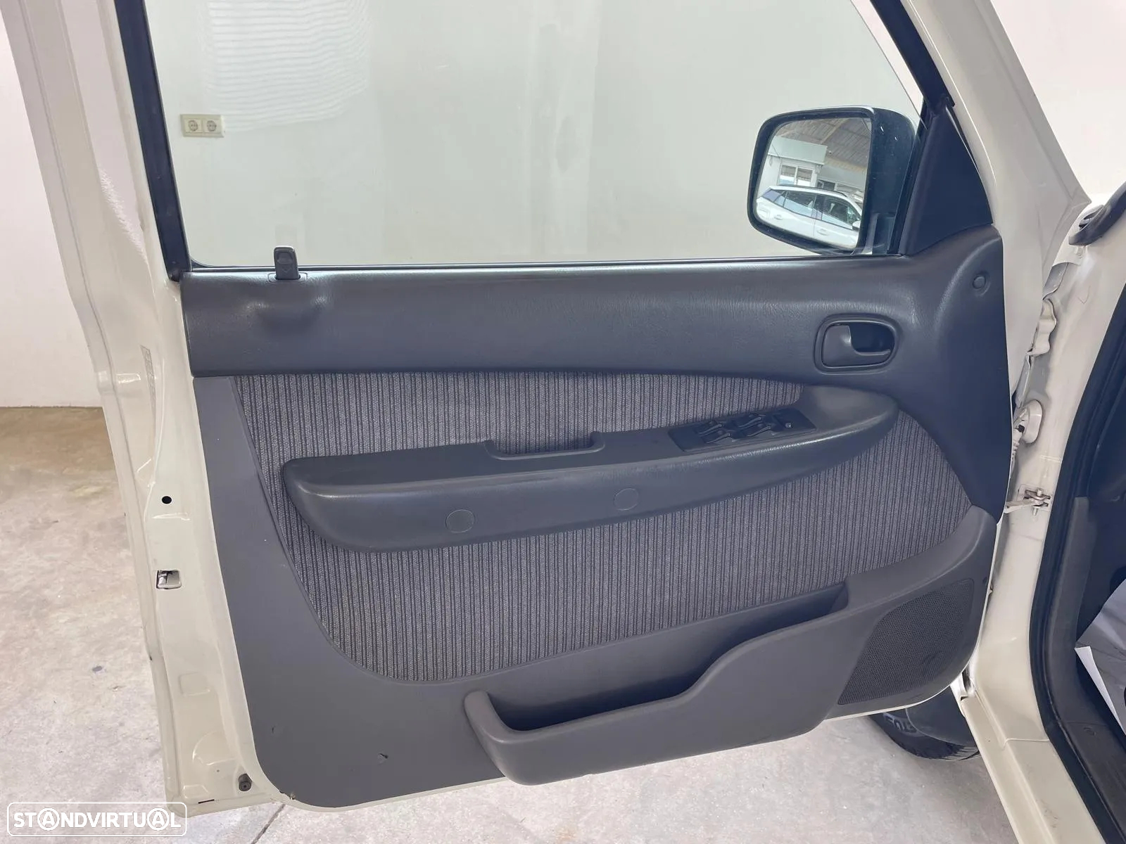 Mazda B 2500 2.5 TD CD - 12