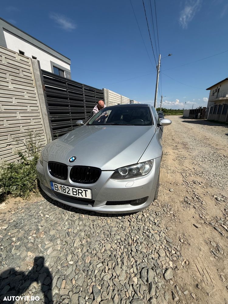 BMW Seria 3 330i Aut. - 1