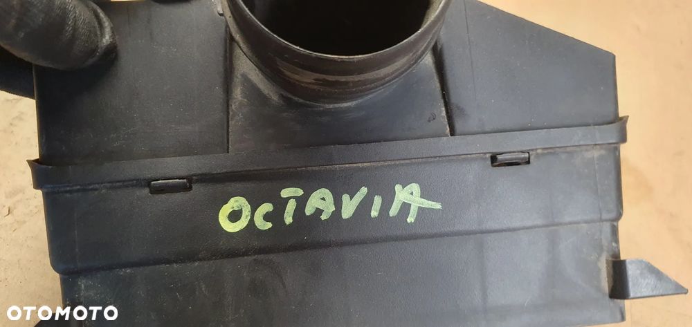 Wlot kanał dolot powietrza Skoda Octavia II 2.0 FSI 1K0805962 - 7