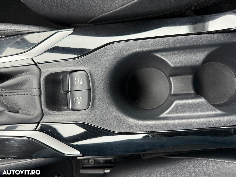 Toyota Corolla 1.8 HSD Exclusive - 28