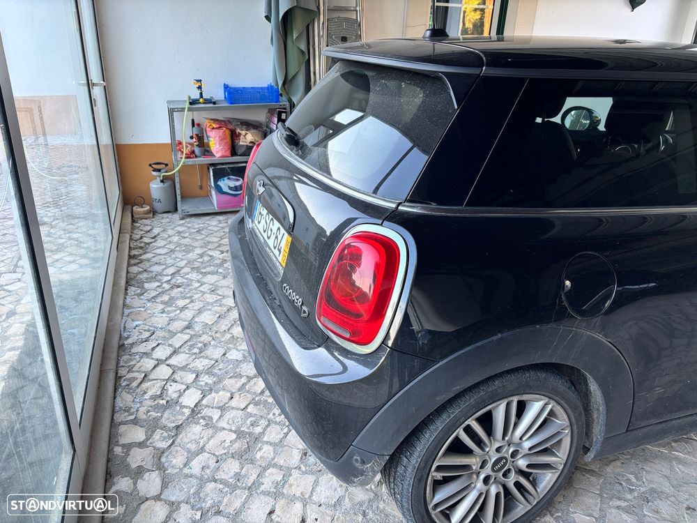 MINI 3 Portas Cooper D Auto - 4