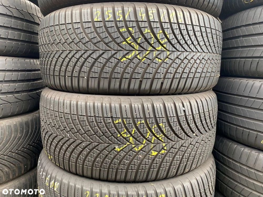 255/45/19 Goodyear Vector 4S gen3_6,8mm_2szt_(308) - 2