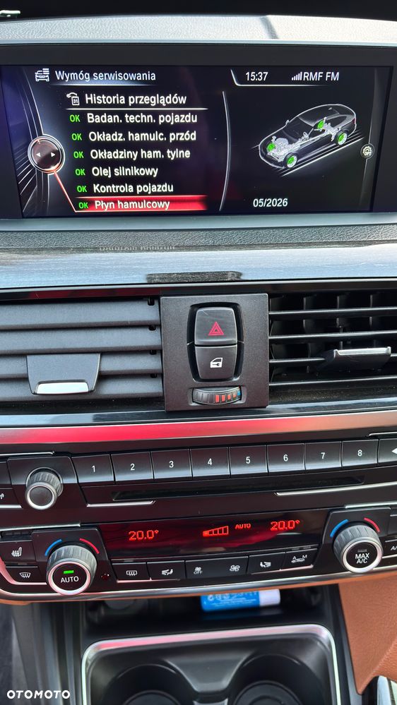 BMW Seria 3 318d Luxury Line - 15
