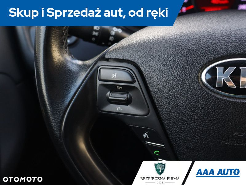Kia Ceed - 14