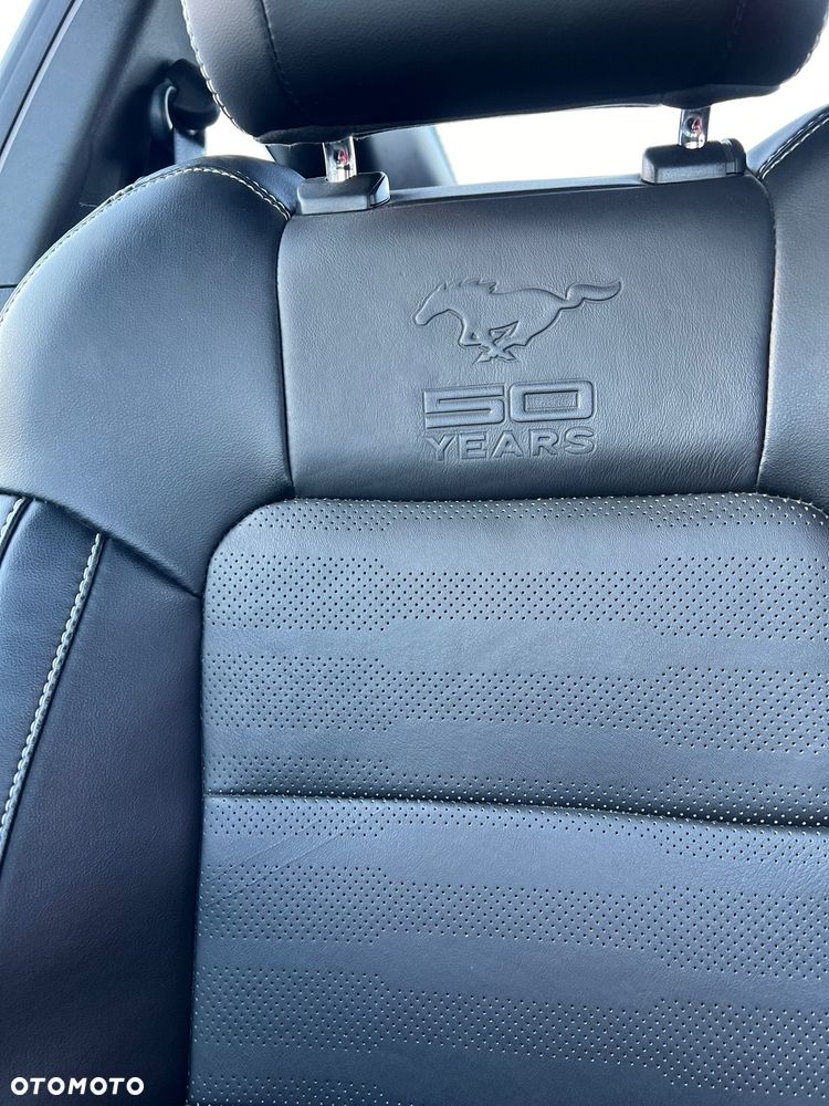 Ford Mustang - 7
