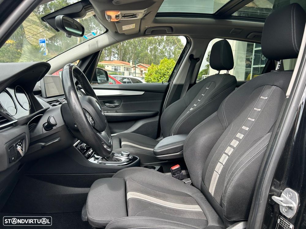 BMW 230xe Active Tourer - 16