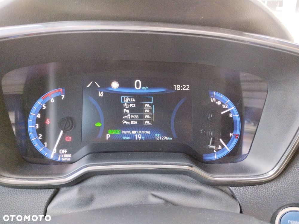 Toyota Corolla 1.8 Hybrid Comfort - 17