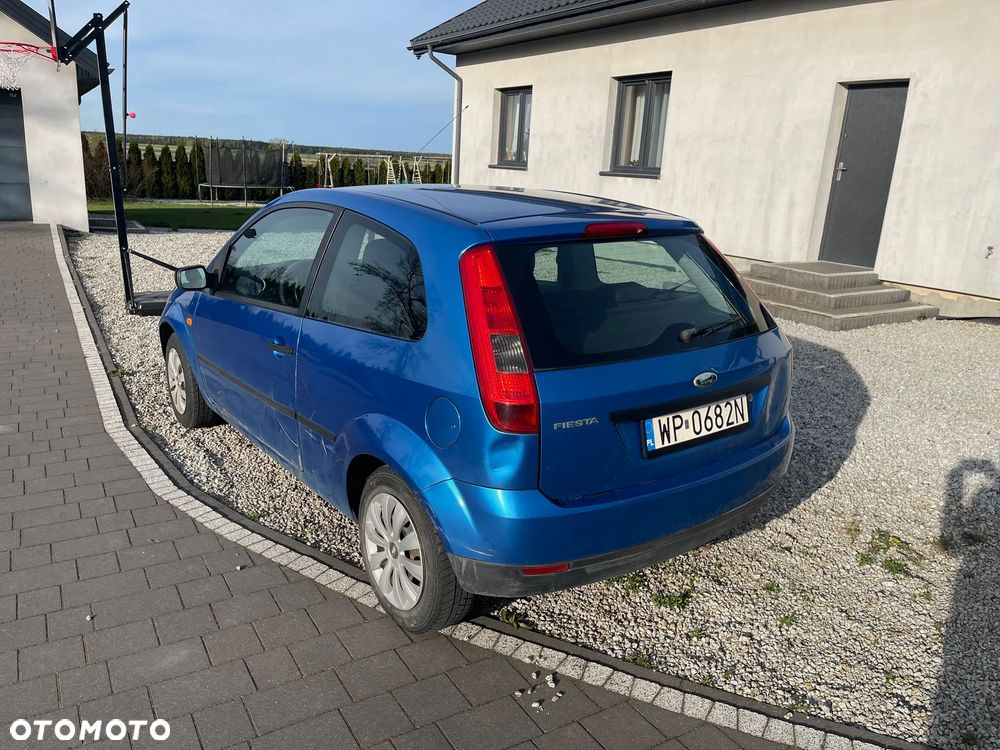 Ford Fiesta 1.3 - 4