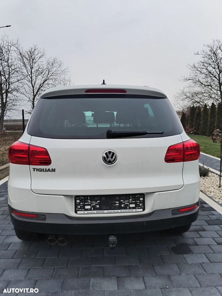 Volkswagen Tiguan 2.0 TDI DPF BlueMotion Technology Lounge Sport & Style - 3