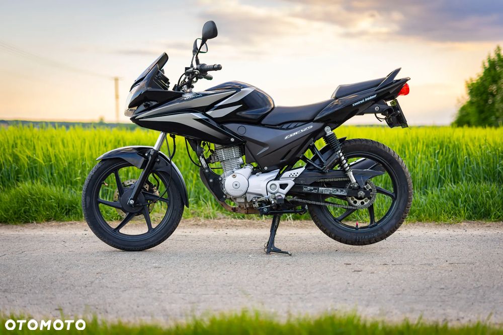 Honda CBF - 2