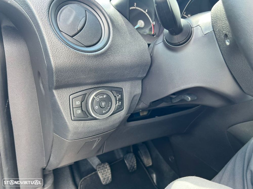 Ford Transit Courier 1.5 TDCi Sport - 24
