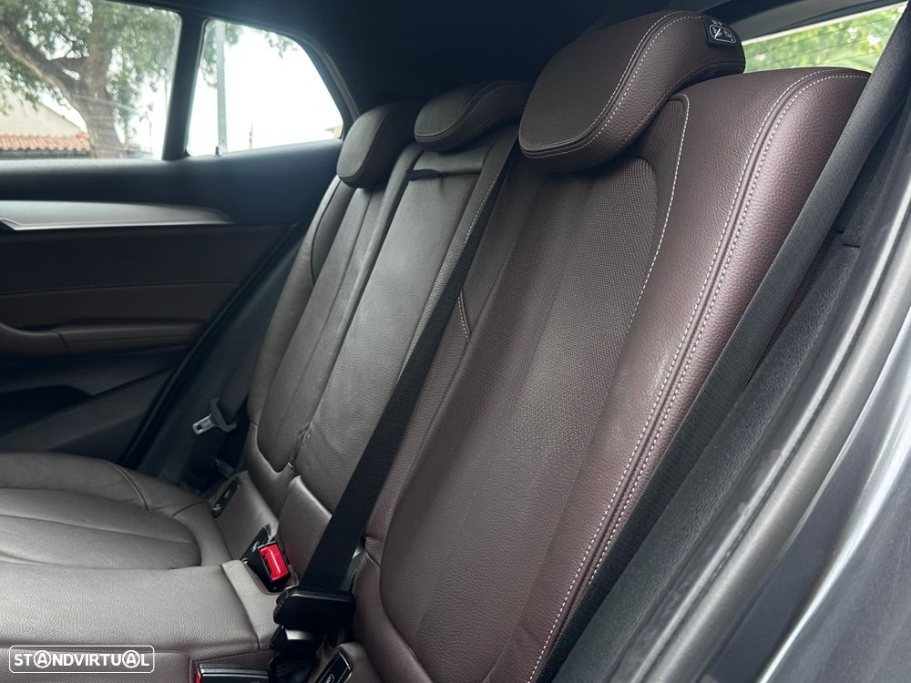 BMW X2 18 d sDrive Auto Pack M — fotografia 13