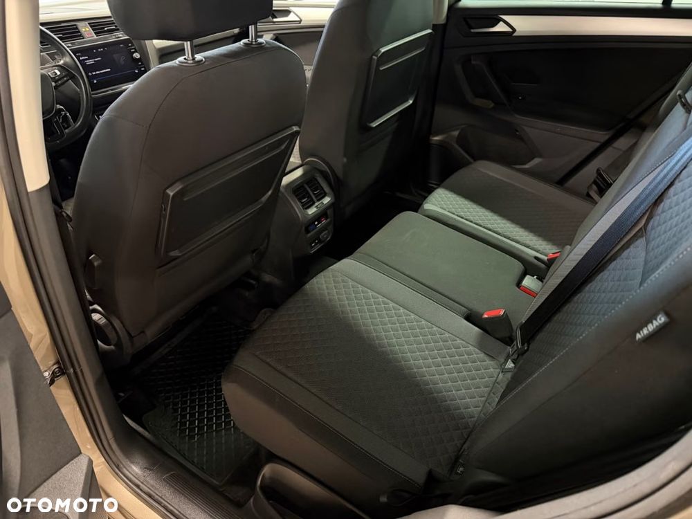 Volkswagen Tiguan - 18
