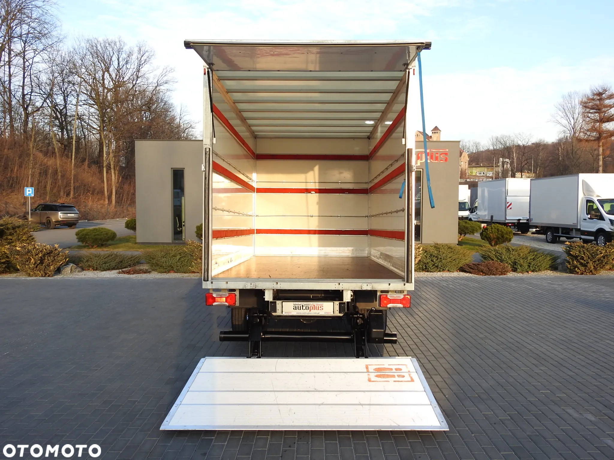 Iveco DAILY 35S16 KONTENER WINDA 8 PALET TEMPOMAT KLIMATYZACJA BLIŹNIACZE KOŁA 160KM [ 689599 ] - 18