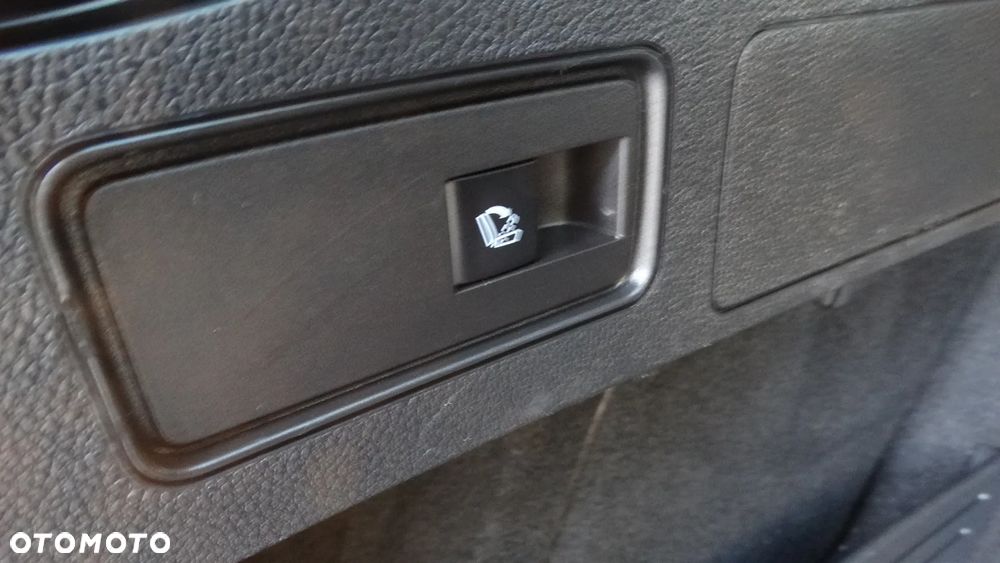 Opel Astra 1.4 Turbo Design Edition - 10