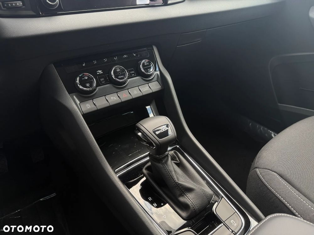 Skoda Karoq 1.5 TSI ACT Edition 130 DSG - 11