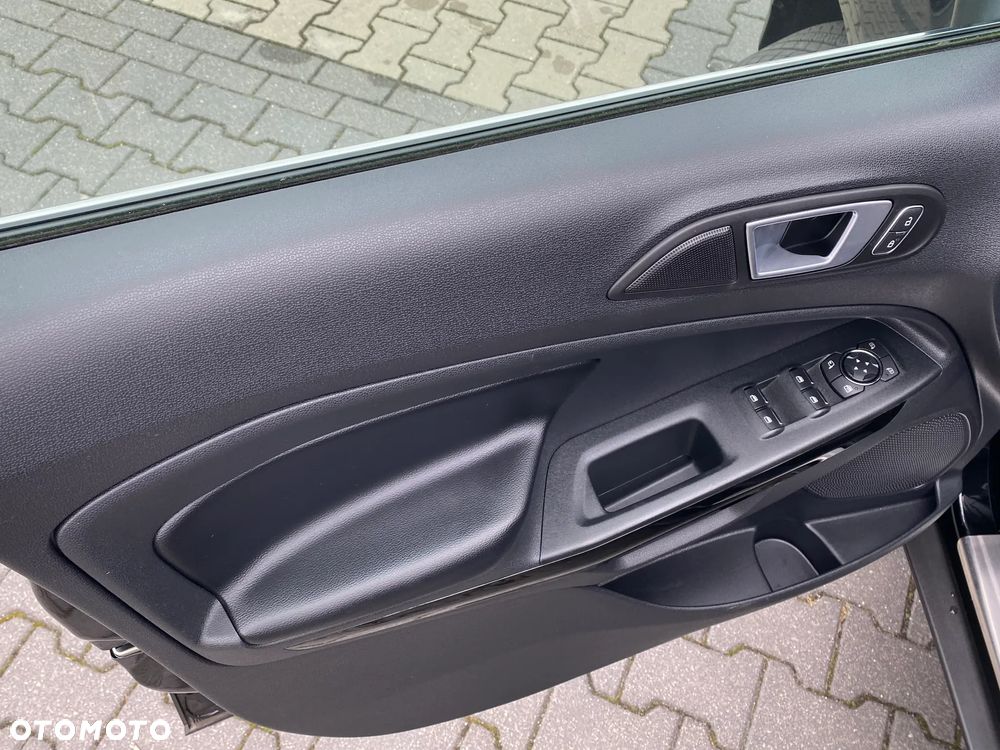 Ford EcoSport 1.0 EcoBoost TITANIUM X - 18