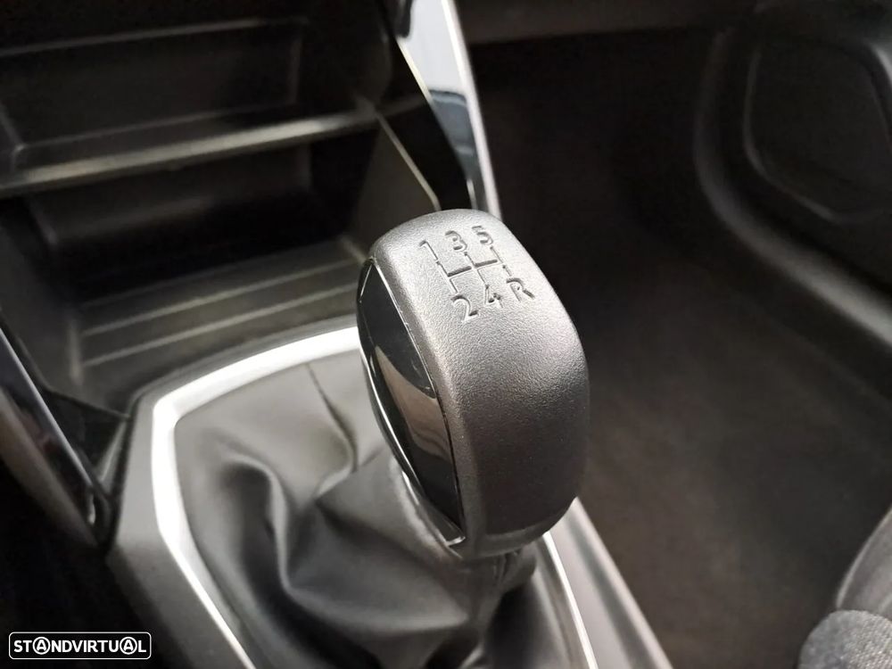 Peugeot 208 1.2 PureTech Active Pack - 23