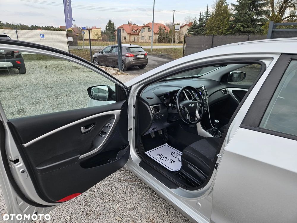 Hyundai i30 1.4 Comfort - 17