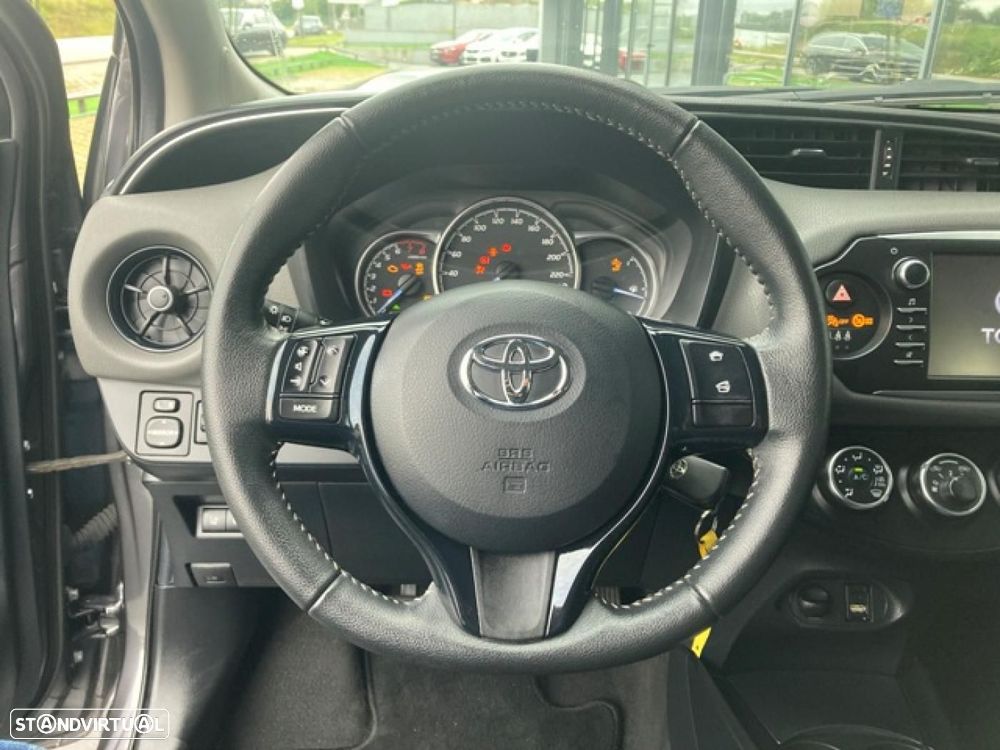 Toyota Yaris 1.0 VVT-i Exclusive - 12