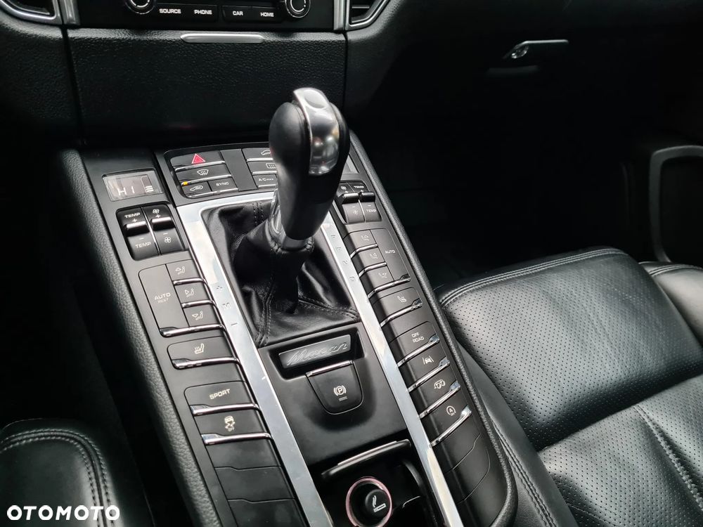 Porsche Macan Standard - 23