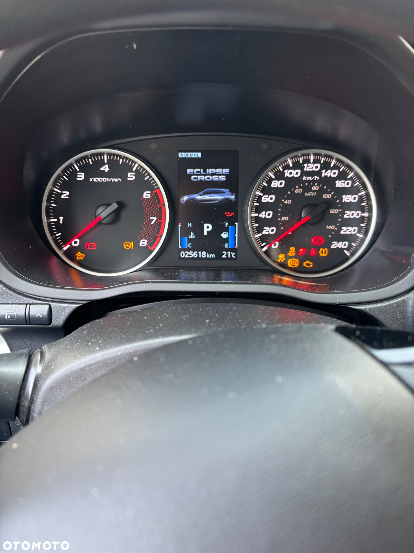 Mitsubishi Eclipse Cross - 8