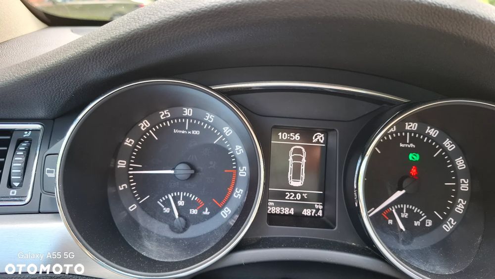 Skoda Superb 2.0 TDI 4x4 Active DSG - 8