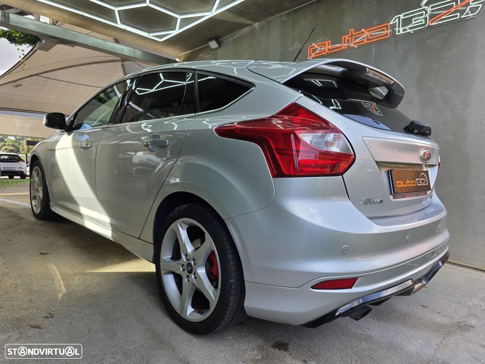 Ford Focus 1.0 EcoBoost ST-Line - 4
