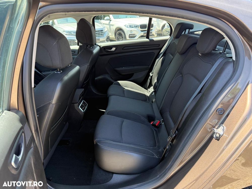 Renault Megane - 8