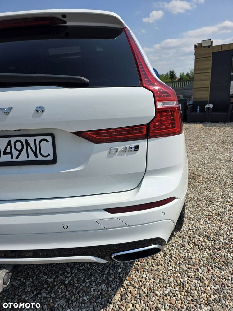 Volvo XC 60 D4 SCR AWD R-Design - 4