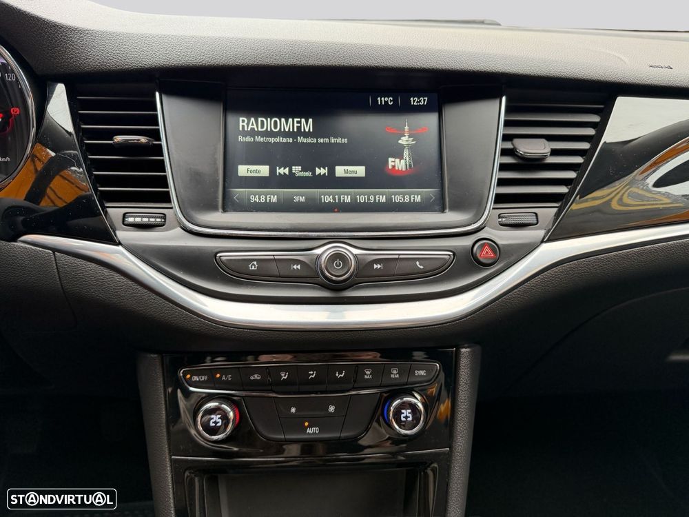 Opel Astra Sports Tourer - 19