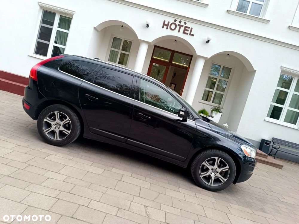 Volvo XC 60 D4 Geartronic Momentum - 16