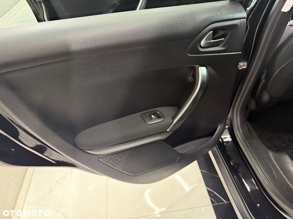 Peugeot 2008 1.6 BlueHDi Allure - 14