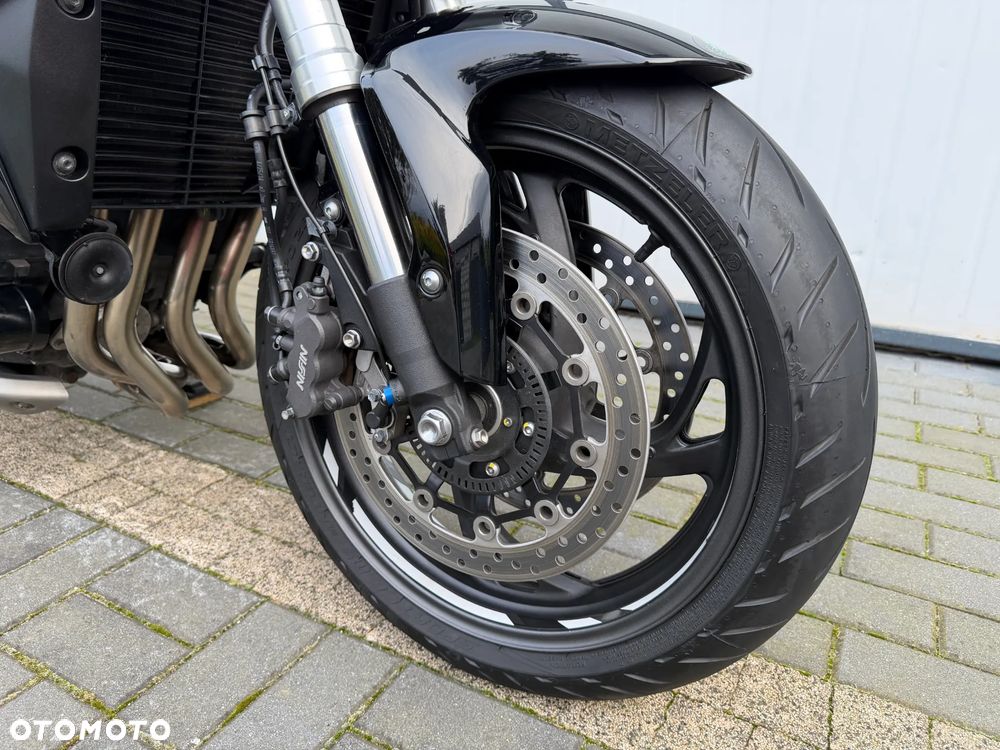 Honda CB - 24
