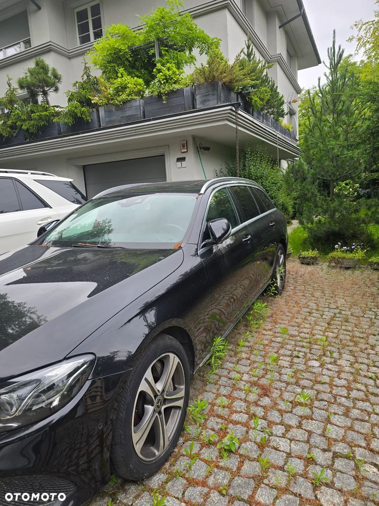 Mercedes-Benz Klasa E 400 d 4-Matic 9G-TRONIC - 2