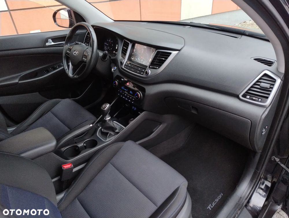 Hyundai Tucson blue 1.7 CRDi 2WD Advantage - 10