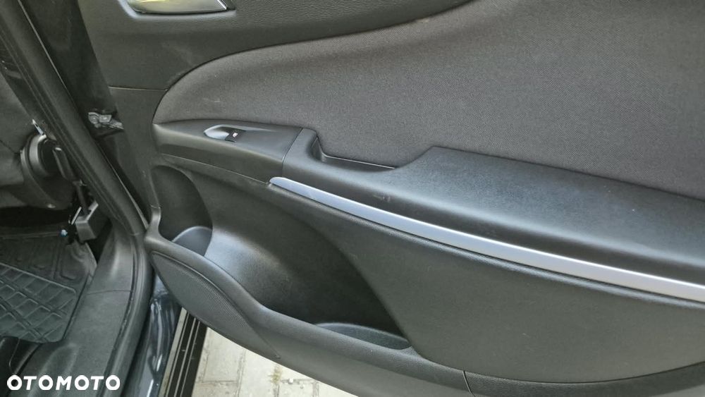 Opel Zafira - 16