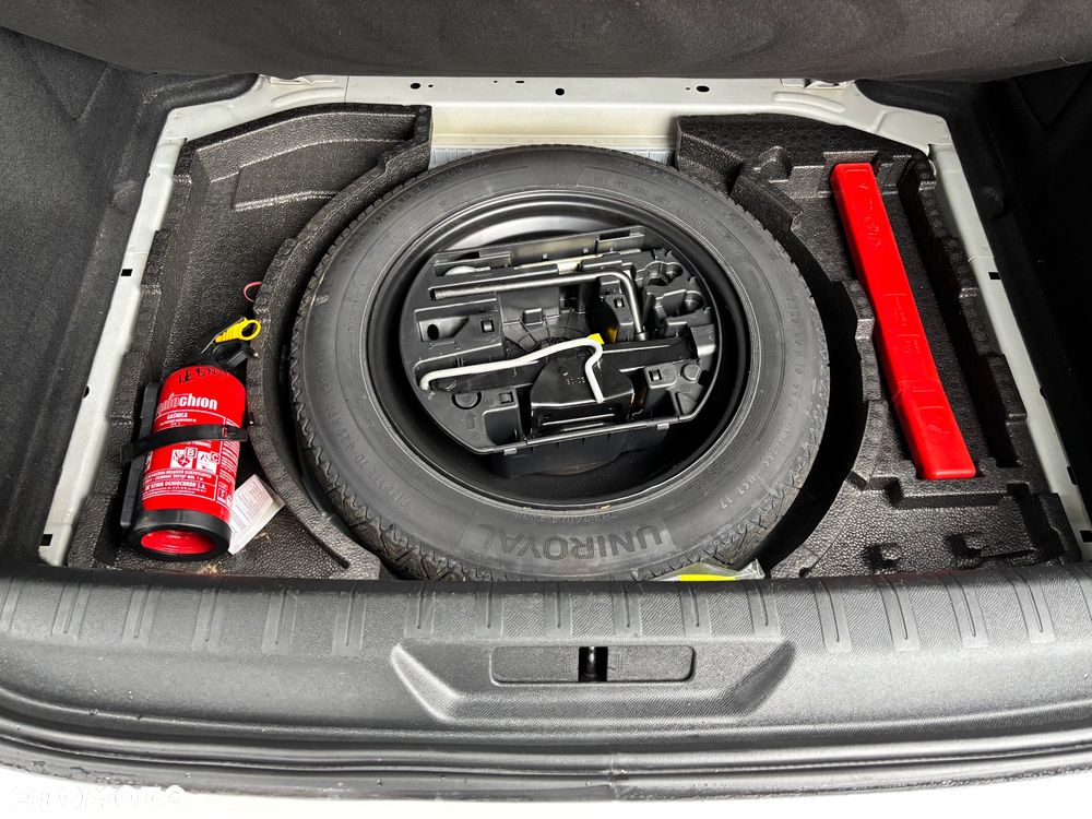 Peugeot 308 1.5 BlueHDi Active S&S - 36