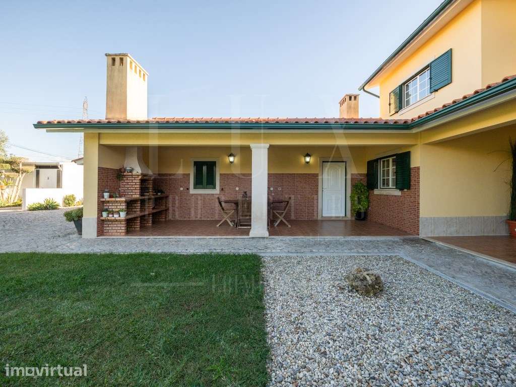 Moradia T5 | Vila Nova, Cernache - Grande imagem: 2/50