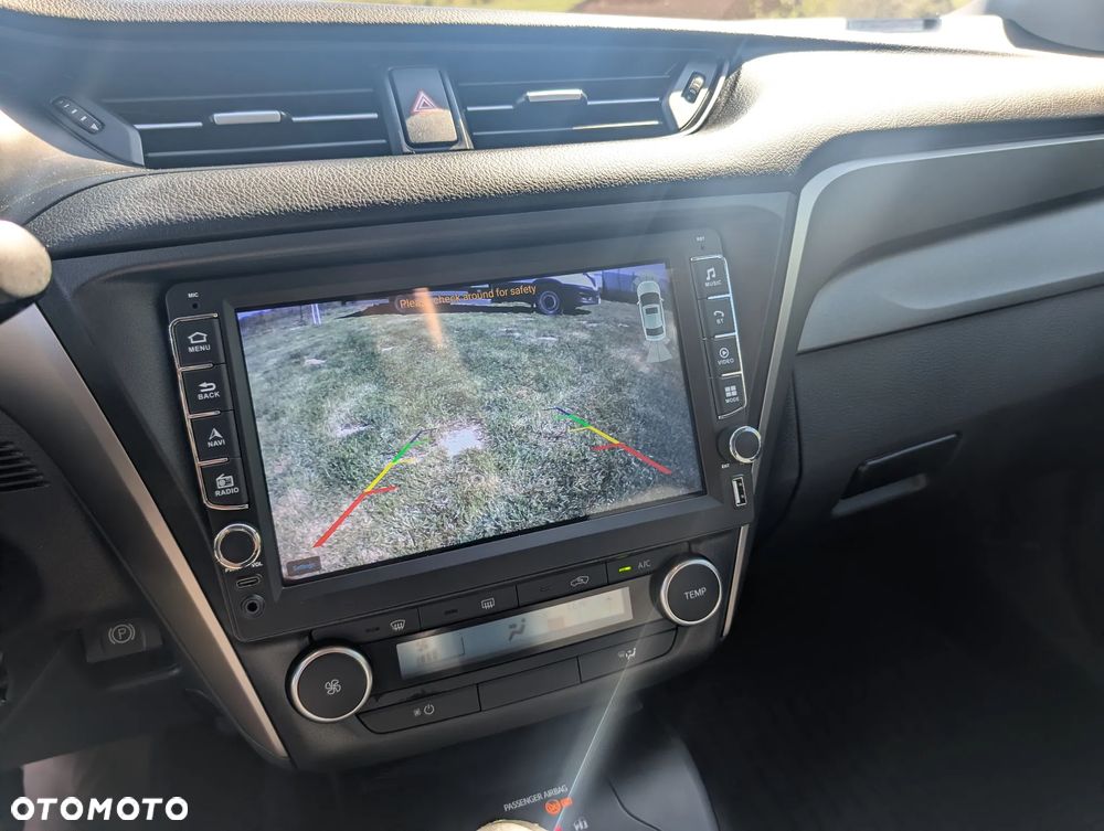 Toyota Avensis 1.8 Premium - 7