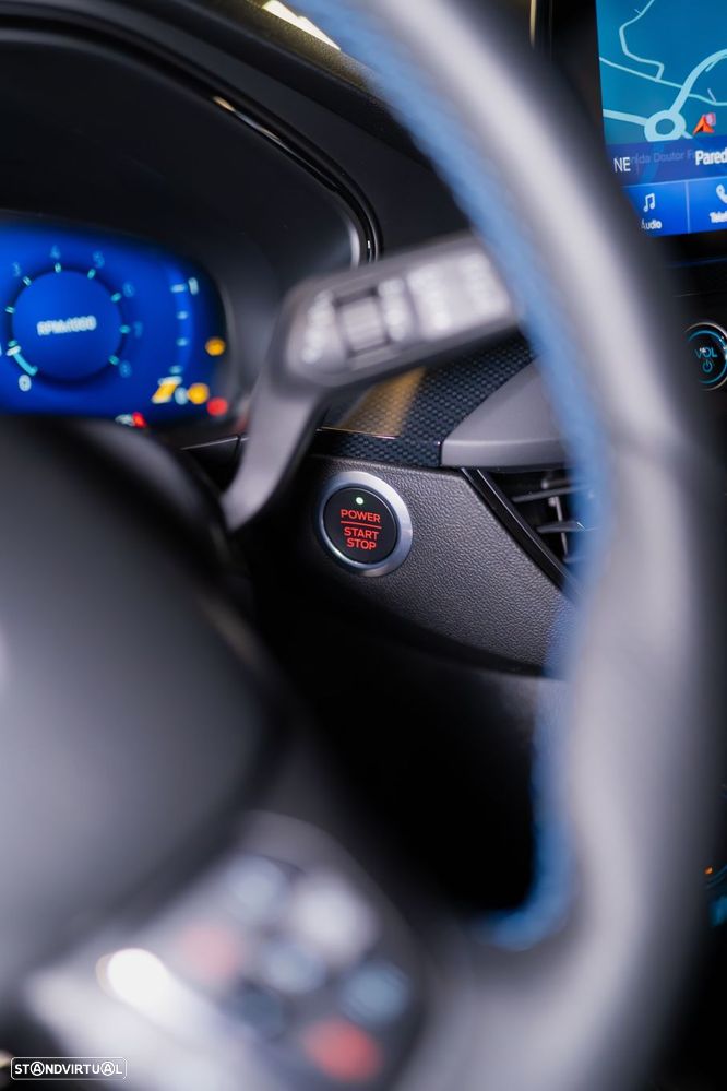 Ford Focus 2.3 EcoBoost S&S ST - 36