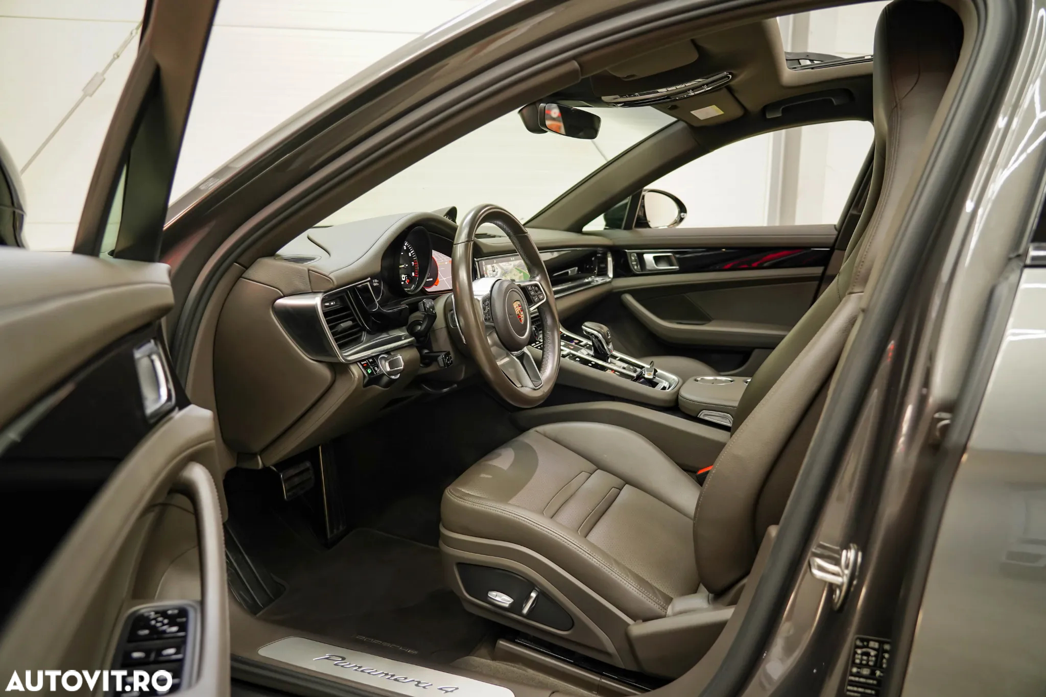 Porsche Panamera 4 E-Hybrid - 6