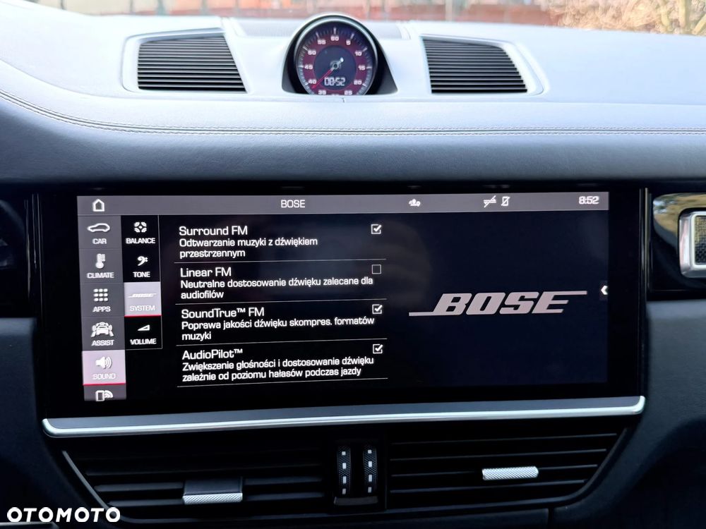 Porsche Cayenne S - 31