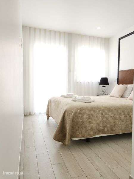 Apartamento T1+1 (Estúdio porta 2) - Grande imagem: 2/12