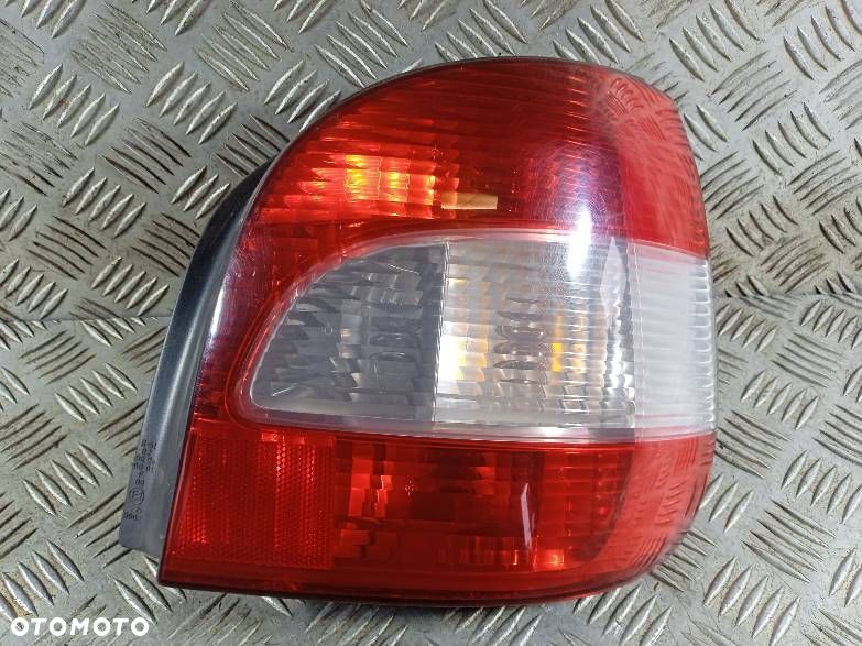 LAMPA PRAWA TYLNA RENAULT SCENIC 1 - 1