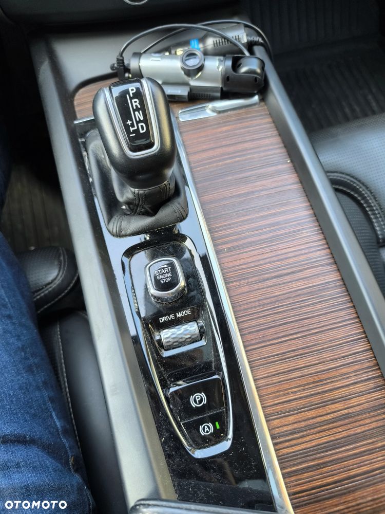 Volvo XC 60 - 6