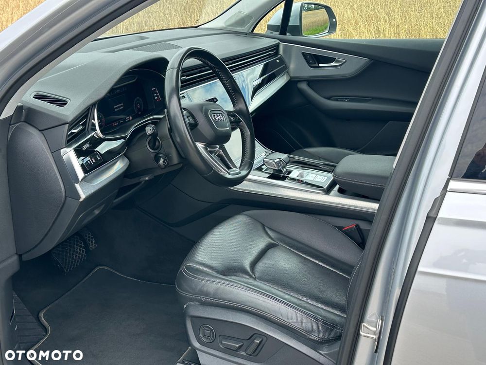 Audi Q7 - 10