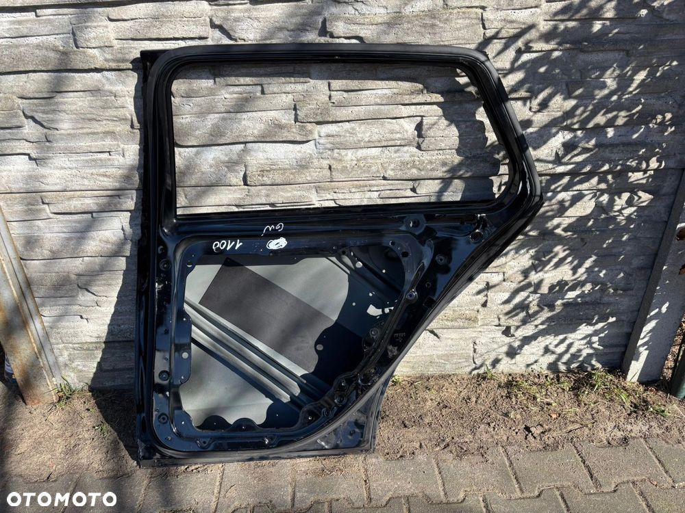 Drzwi Mercedes C Klasa 206 Kombi Po 2024r. Tył Prawy - 2