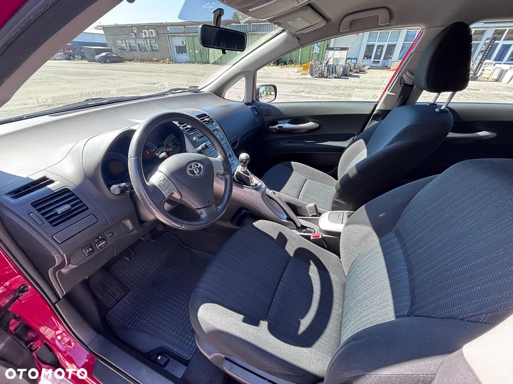 Toyota Auris 1.6 VVT-i Premium - 7