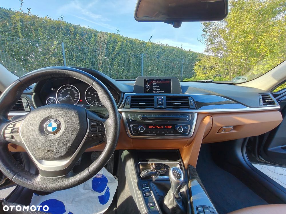 BMW Seria 3 318d Luxury Line - 31